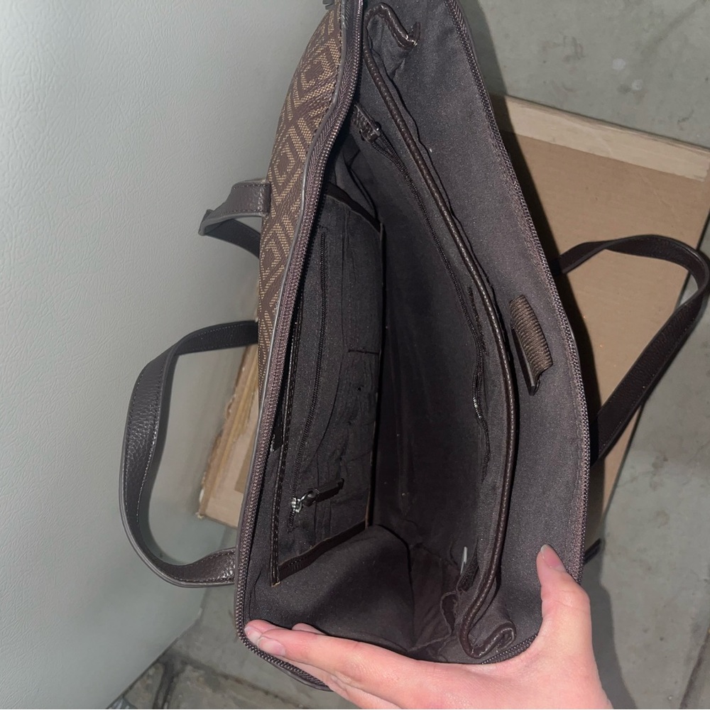 Purse - Picture 2 of 3